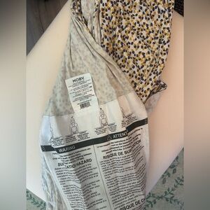 Moby wrap carrier blue and yellow dots